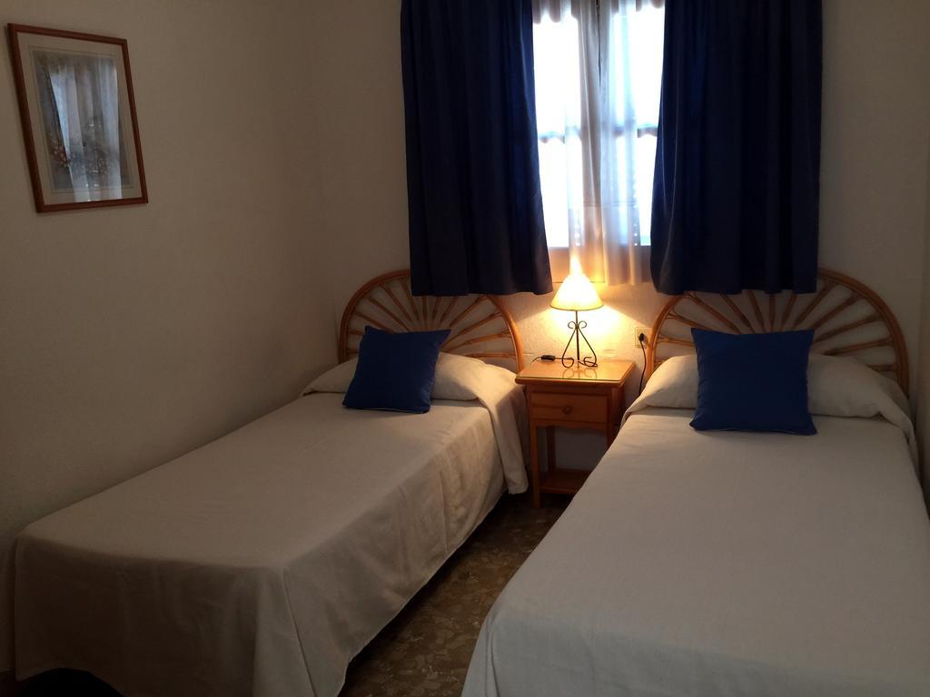 Hostal Juan De Austria II 아구아둘세 객실 사진