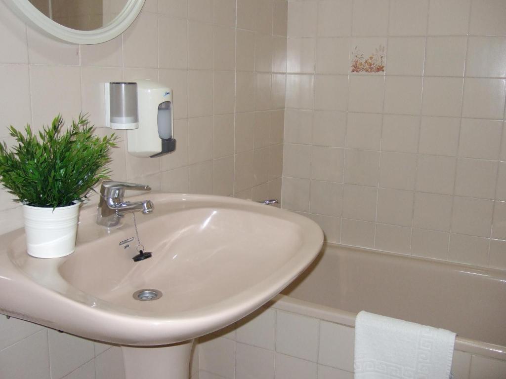 Hostal Juan De Austria II 아구아둘세 객실 사진