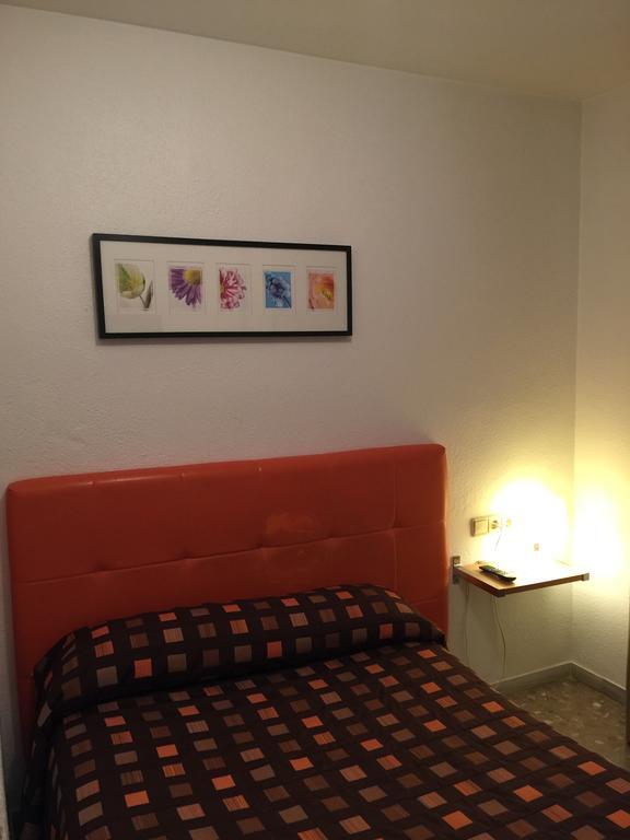 Hostal Juan De Austria II 아구아둘세 객실 사진