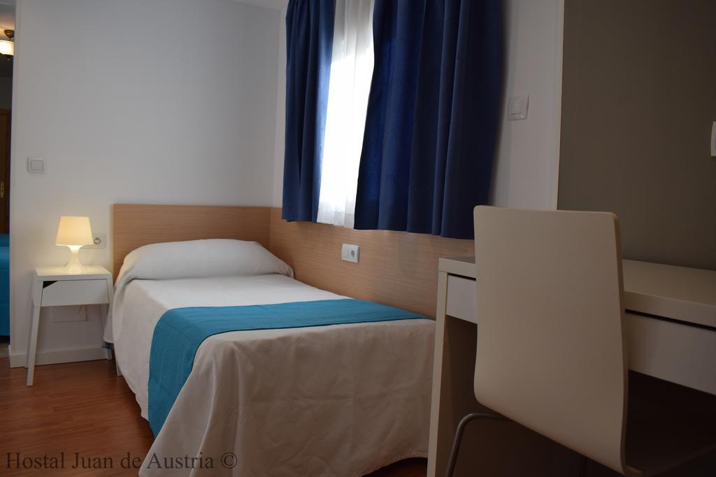 Hostal Juan De Austria II 아구아둘세 객실 사진