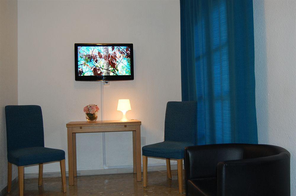 Hostal Juan De Austria II 아구아둘세 외부 사진